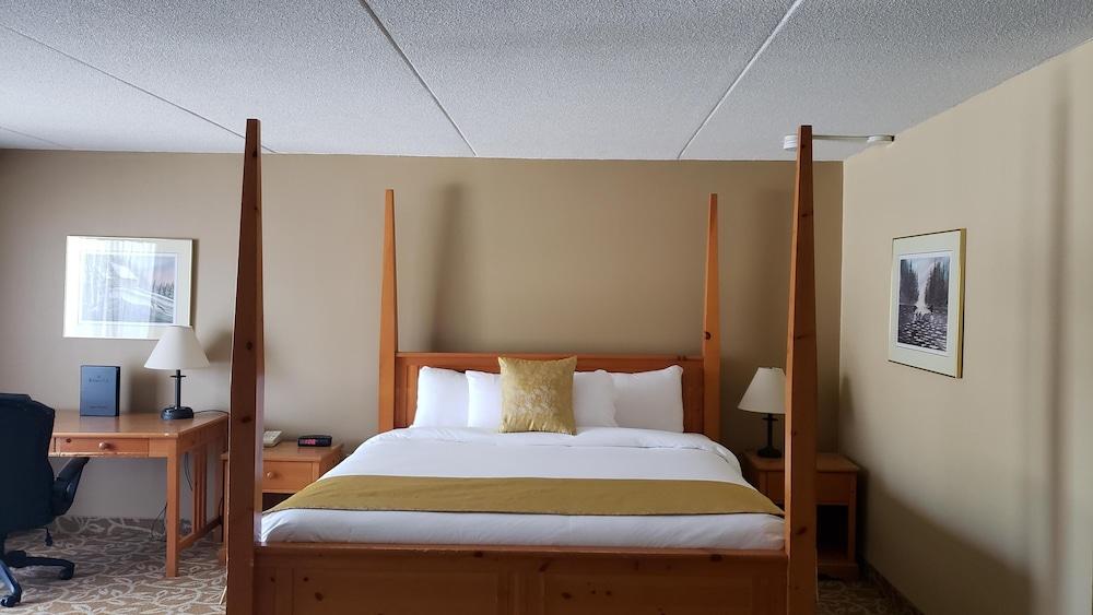 Ramada By Wyndham Pinewood Park Resort North Bay Ngoại thất bức ảnh