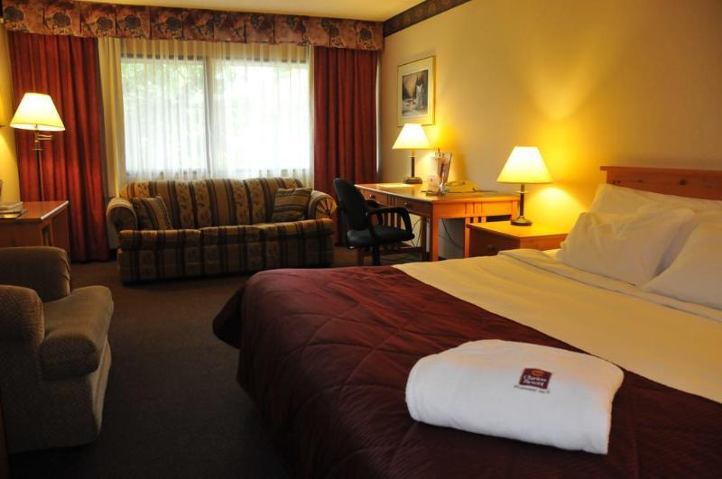 Ramada By Wyndham Pinewood Park Resort North Bay Ngoại thất bức ảnh