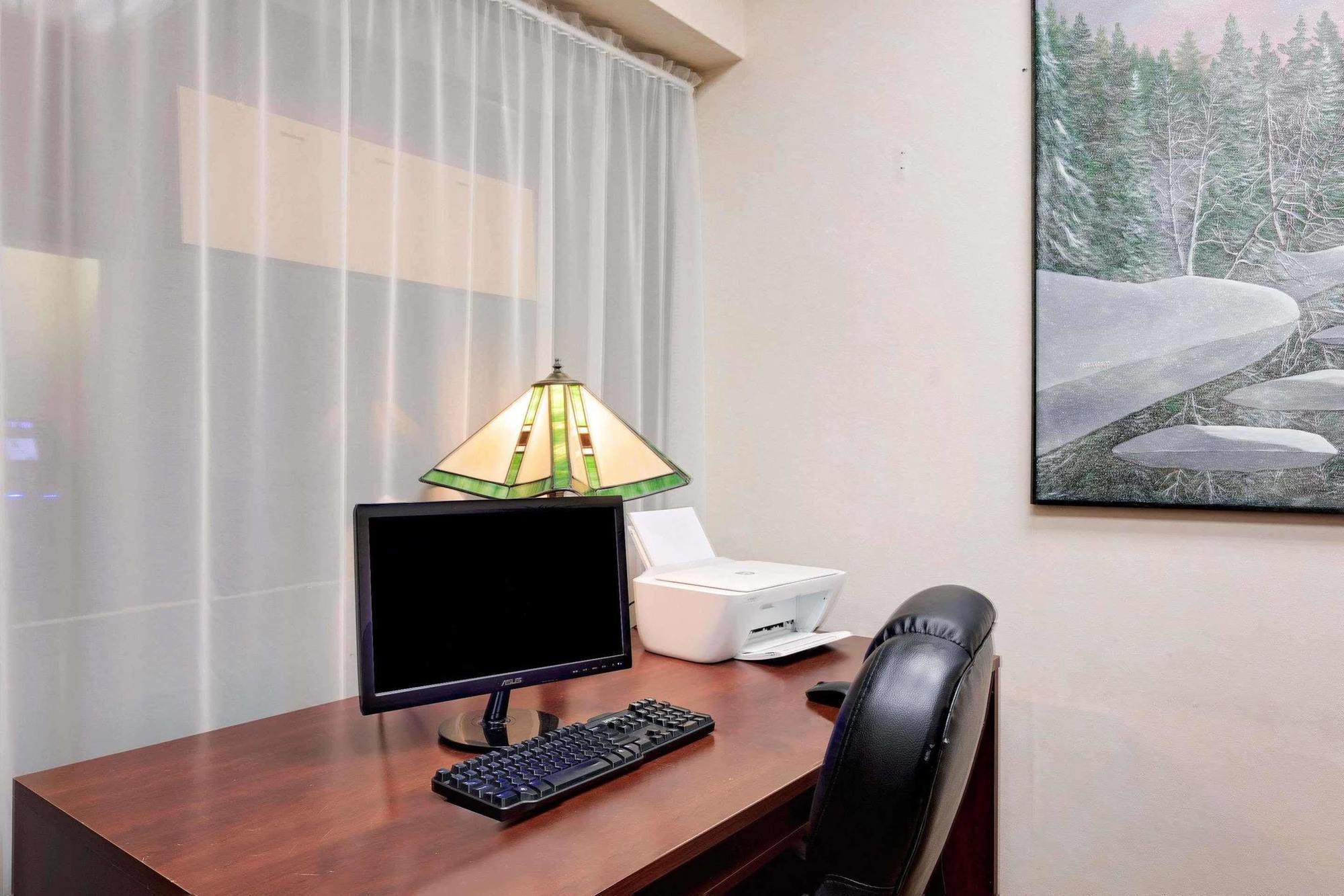 Ramada By Wyndham Pinewood Park Resort North Bay Ngoại thất bức ảnh
