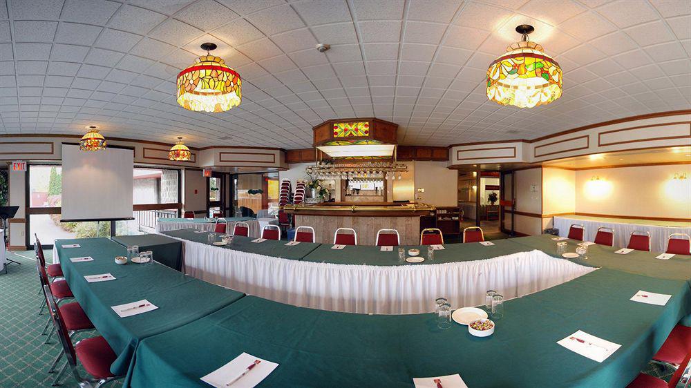 Ramada By Wyndham Pinewood Park Resort North Bay Ngoại thất bức ảnh